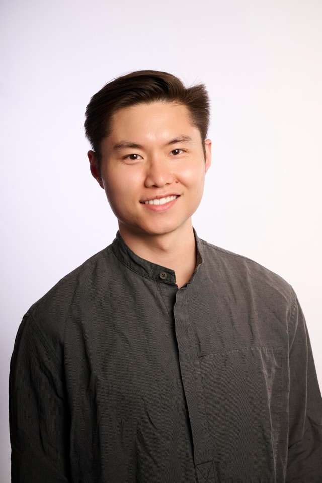 Portrait of NeuroSense co-founder Xuelong Mu